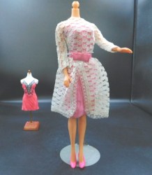 1658 GARDEN WEDDING BARBIE DOLL ROSE STRAPLESS DRESS, LACE OVERDRESS, ROSE HEELS COMPLETE 1966-67